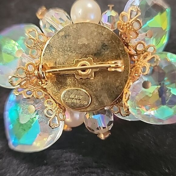 Alice Caviness Brooch - Picture 4 of 5